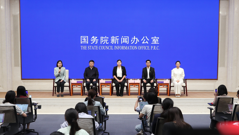 解放军抵近台岛演习夺取综合制权