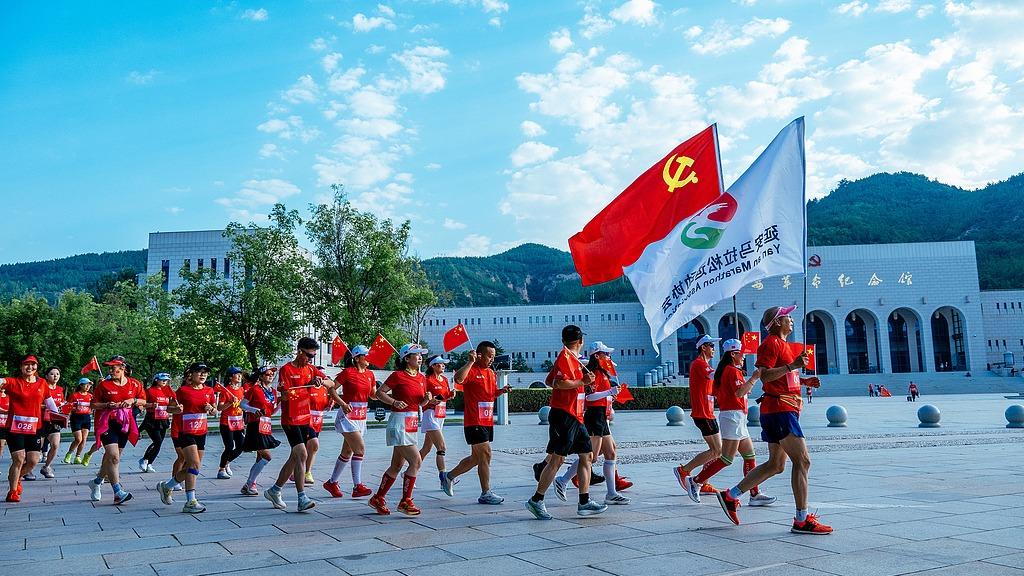 中国的现代化之路既发展自身又造福世界